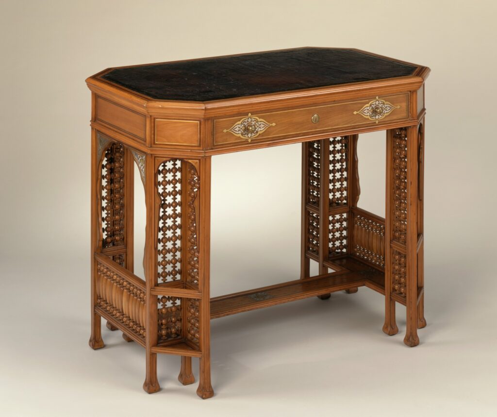 Writing Table from the Henry G. Marquand Residence - Louis Comfort Tiffany Tablo