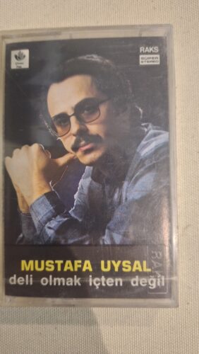 Mustafa Uysal Deli Olmak İçten Değil Kaset (Sıfır Ambalajında)