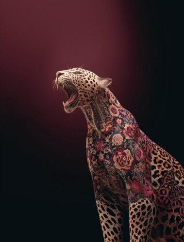 Çiçek Desenli Leopar Tablo
