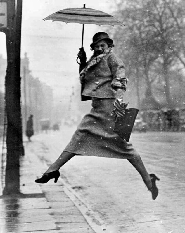 Jumping a Puddle (1934) - Martin Munkácsi Tablo