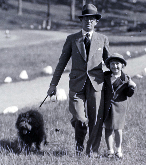 Martin Munkácsi and daughter (1940) – Martin Munkácsi Tablo