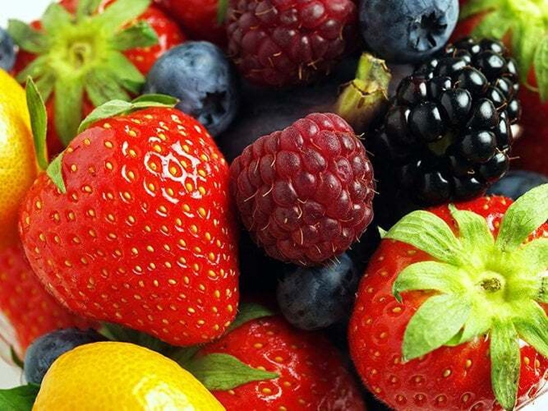 Çilek Böğürtlen ve Yaban Mersini Tablo - Dekolata